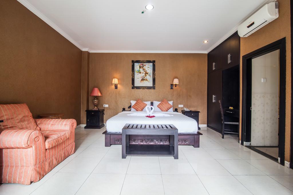 Puri Yuma Hotel Denpasa Buitenkant foto