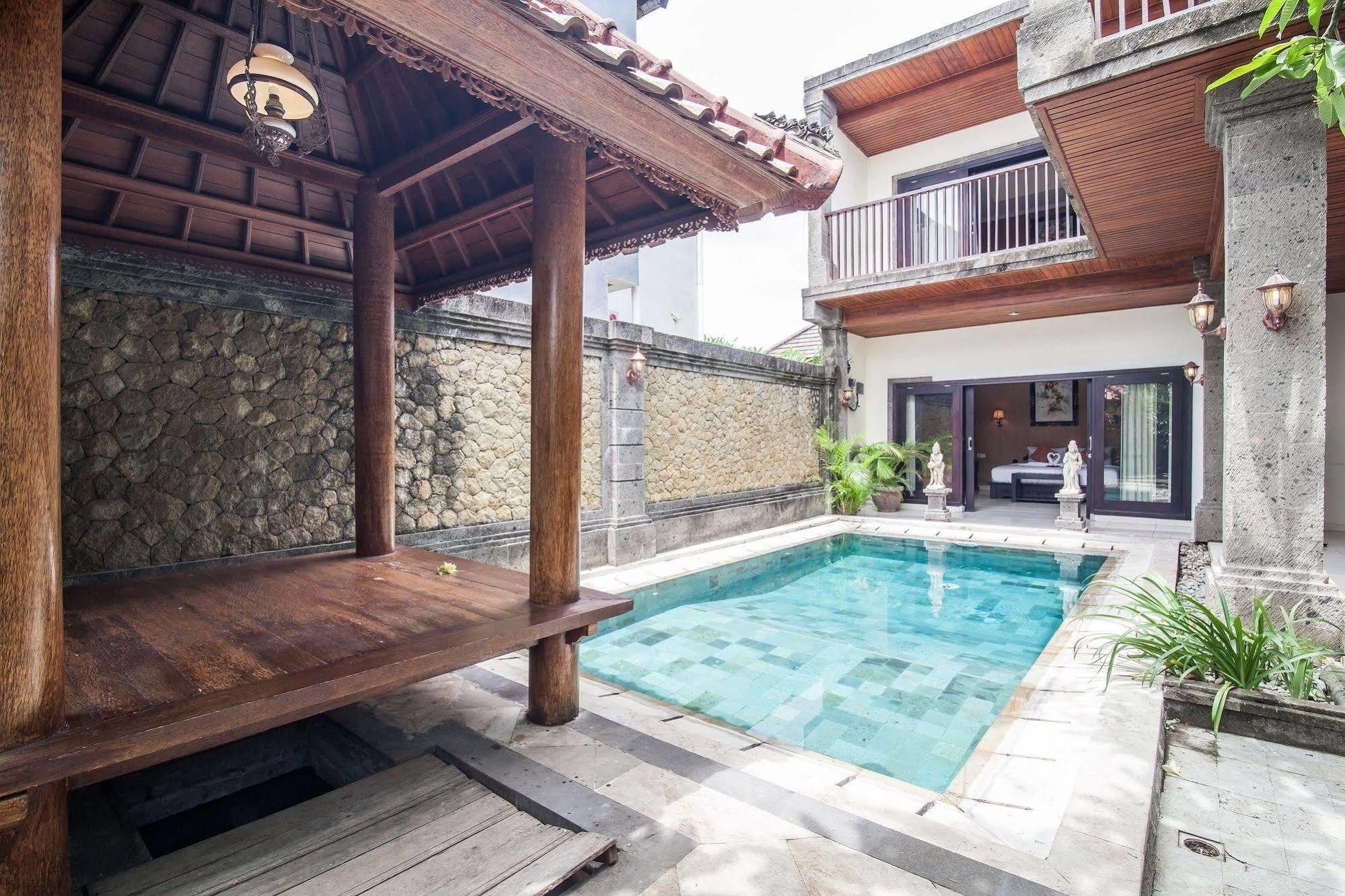 Puri Yuma Hotel Denpasa Buitenkant foto
